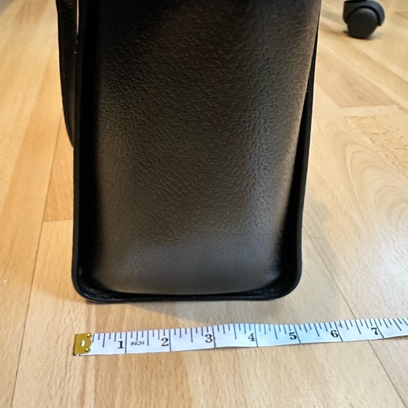 Kate Spade Handbag in great condition - Picture 8 of 10